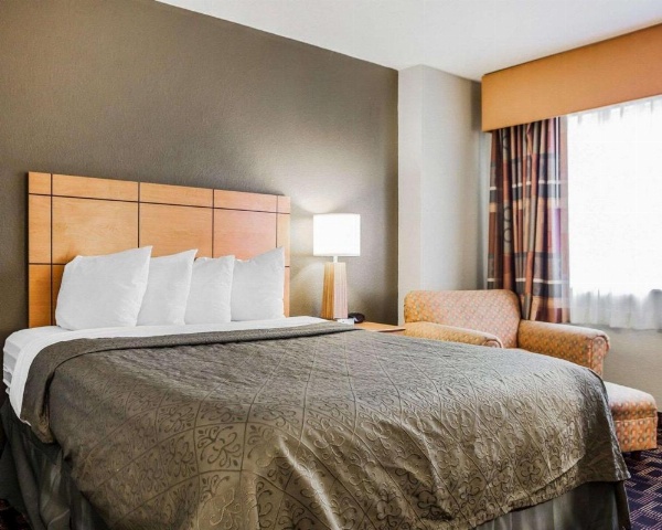 Quality Inn & Suites Des Moines Airport image 13