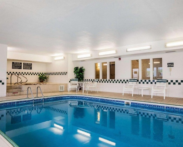 Quality Inn & Suites Des Moines Airport image 3