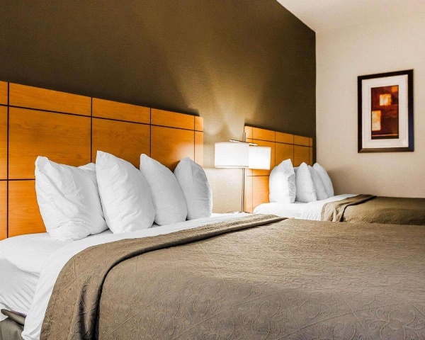 Quality Inn & Suites Des Moines Airport image 4